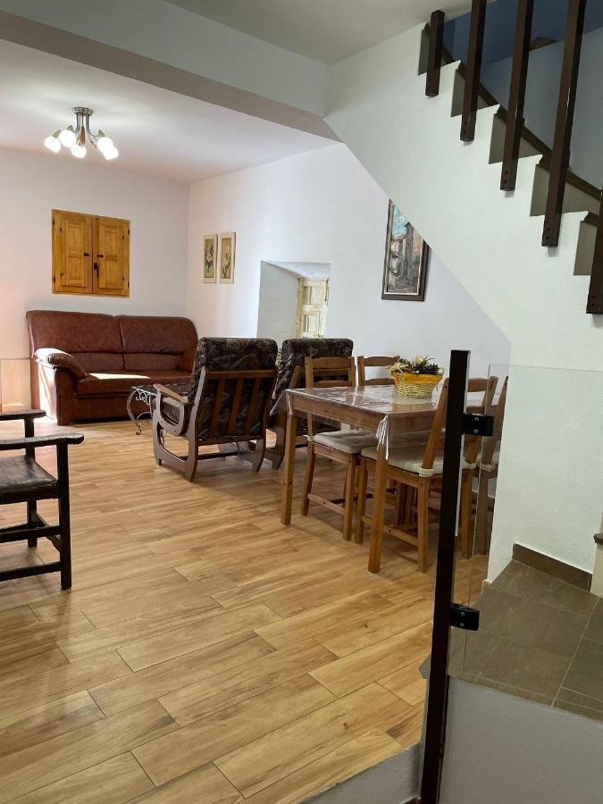 Alquiler Rural Cutar, Casa Roblesヴィラ エクステリア 写真