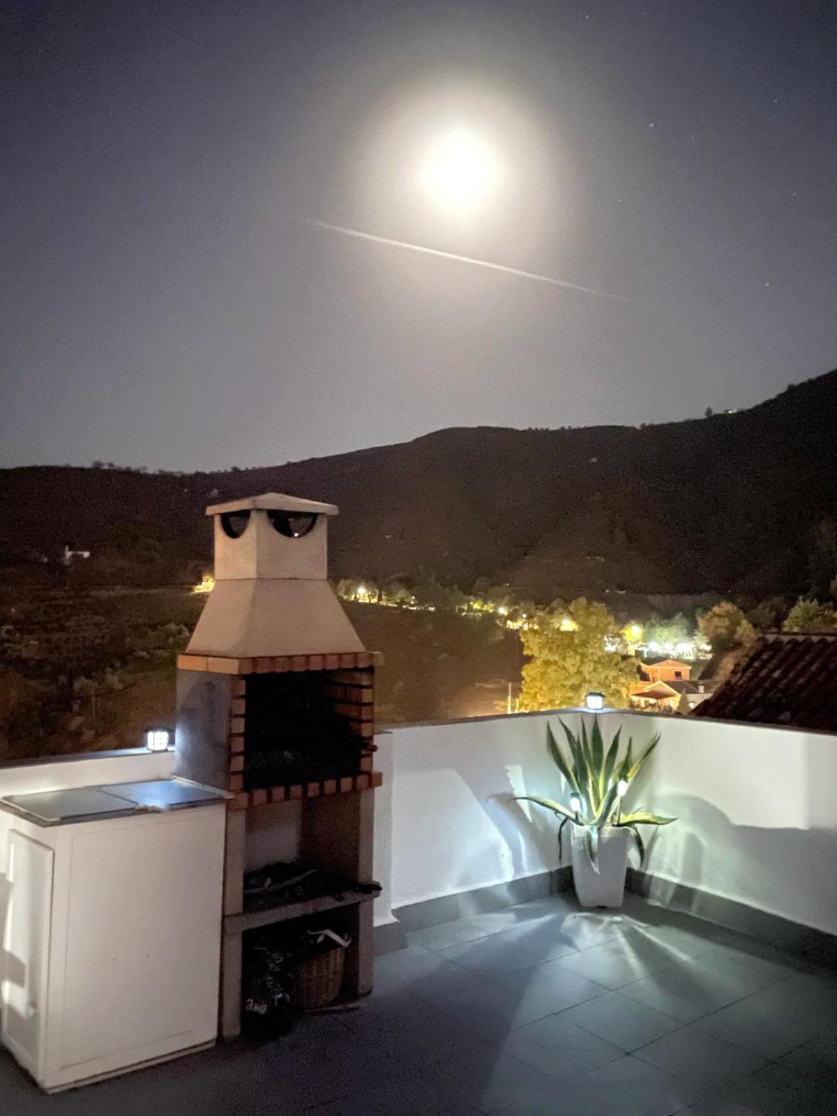 Alquiler Rural Cutar, Casa Roblesヴィラ エクステリア 写真